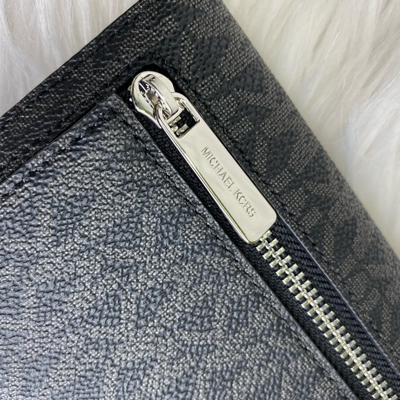 🖤 Michael Kors 🖤 Jet Set Travel Trifold Wallet - Picture 4 of 8